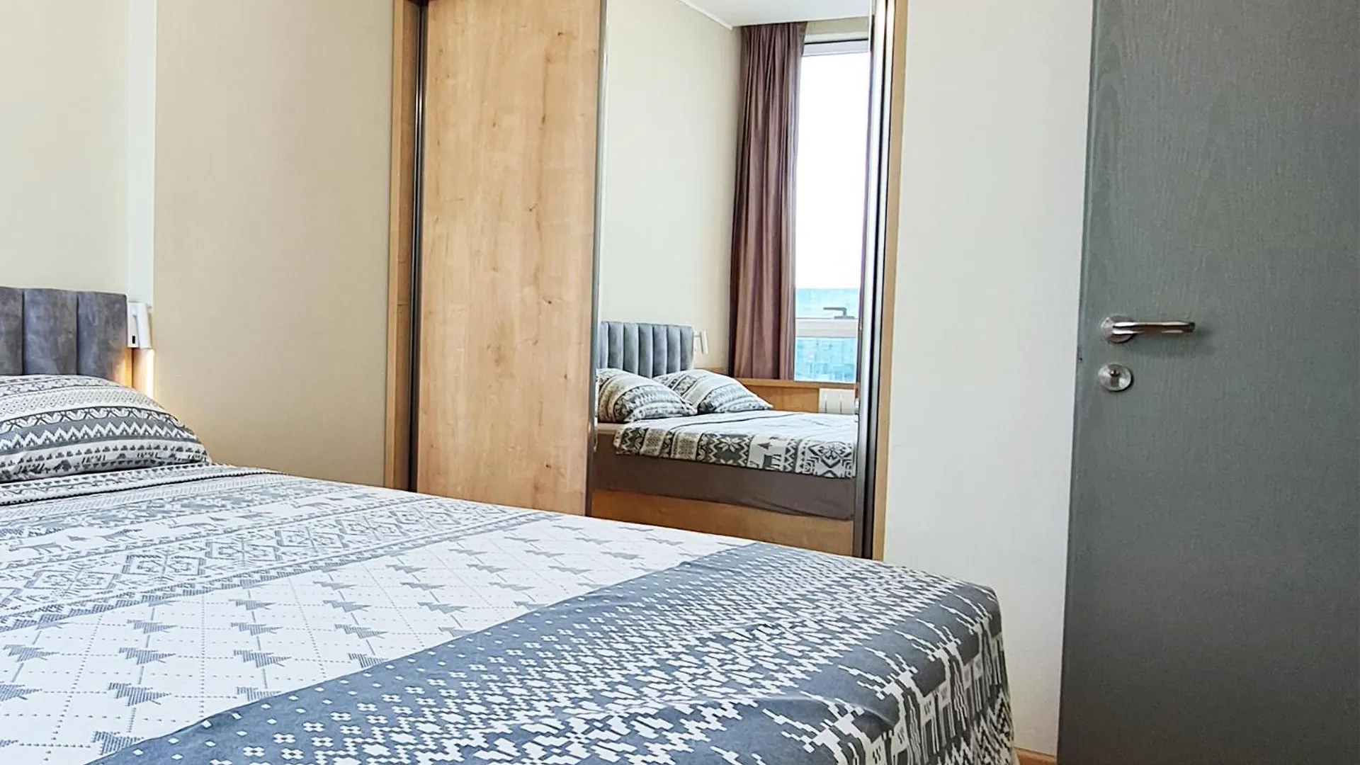 Modern 1Br Apartment With Kitchen, Balcony Sea View Batoemi